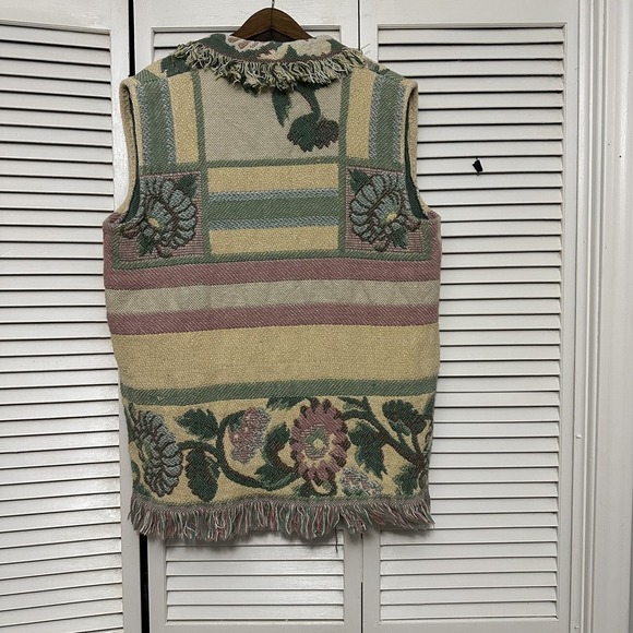 Vtg Tapestry Blanket Vest Floral Fringe Hand Made Boho Cottage Academia Size M-L - Picture 8 of 10